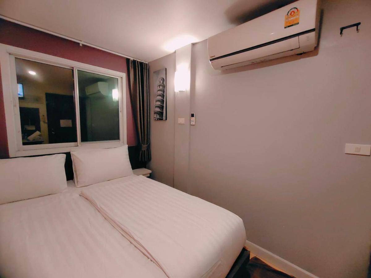 Bbhouse Phra Athit Hotel Bangkok Luaran gambar