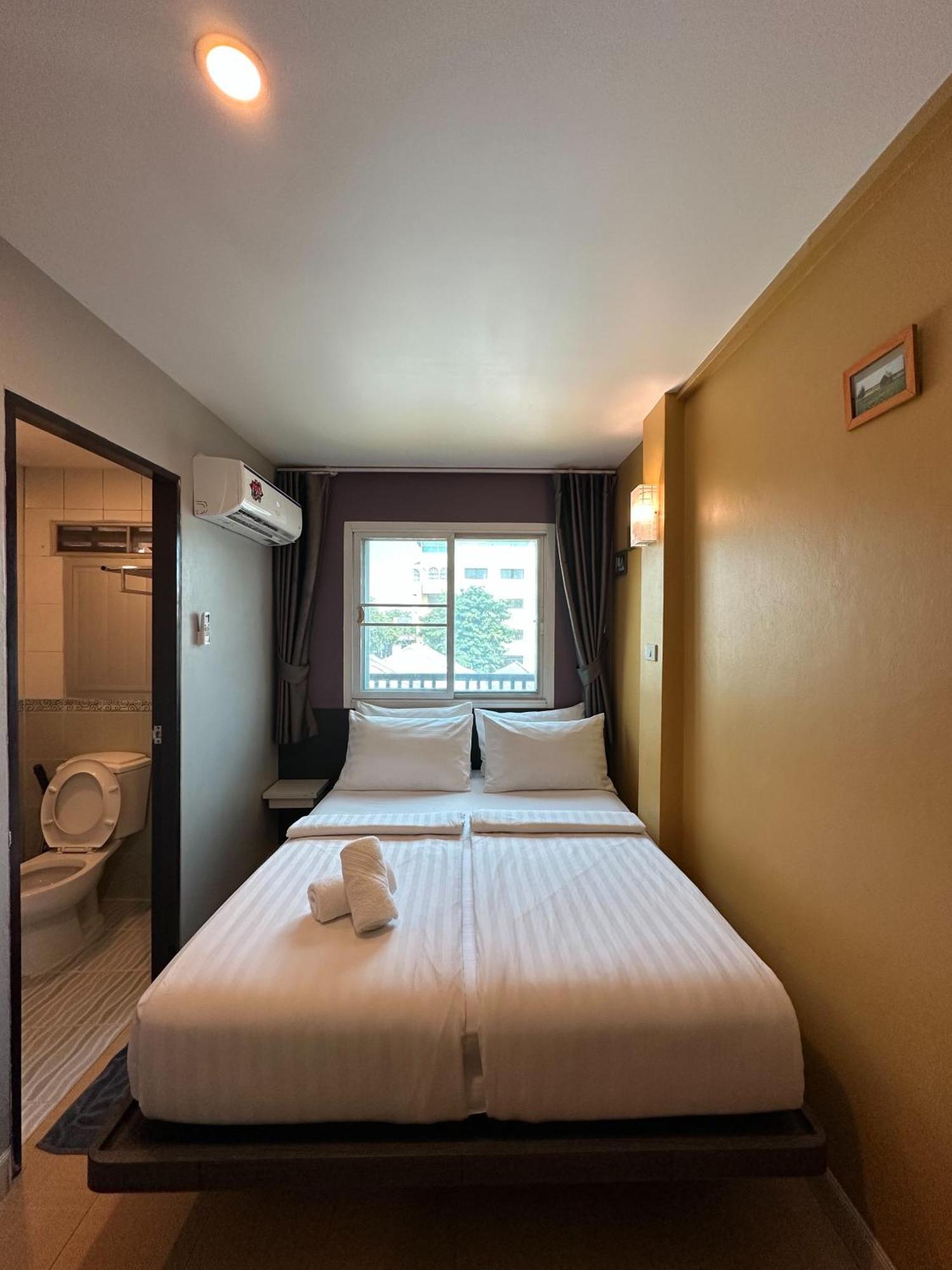 Bbhouse Phra Athit Hotel Bangkok Luaran gambar