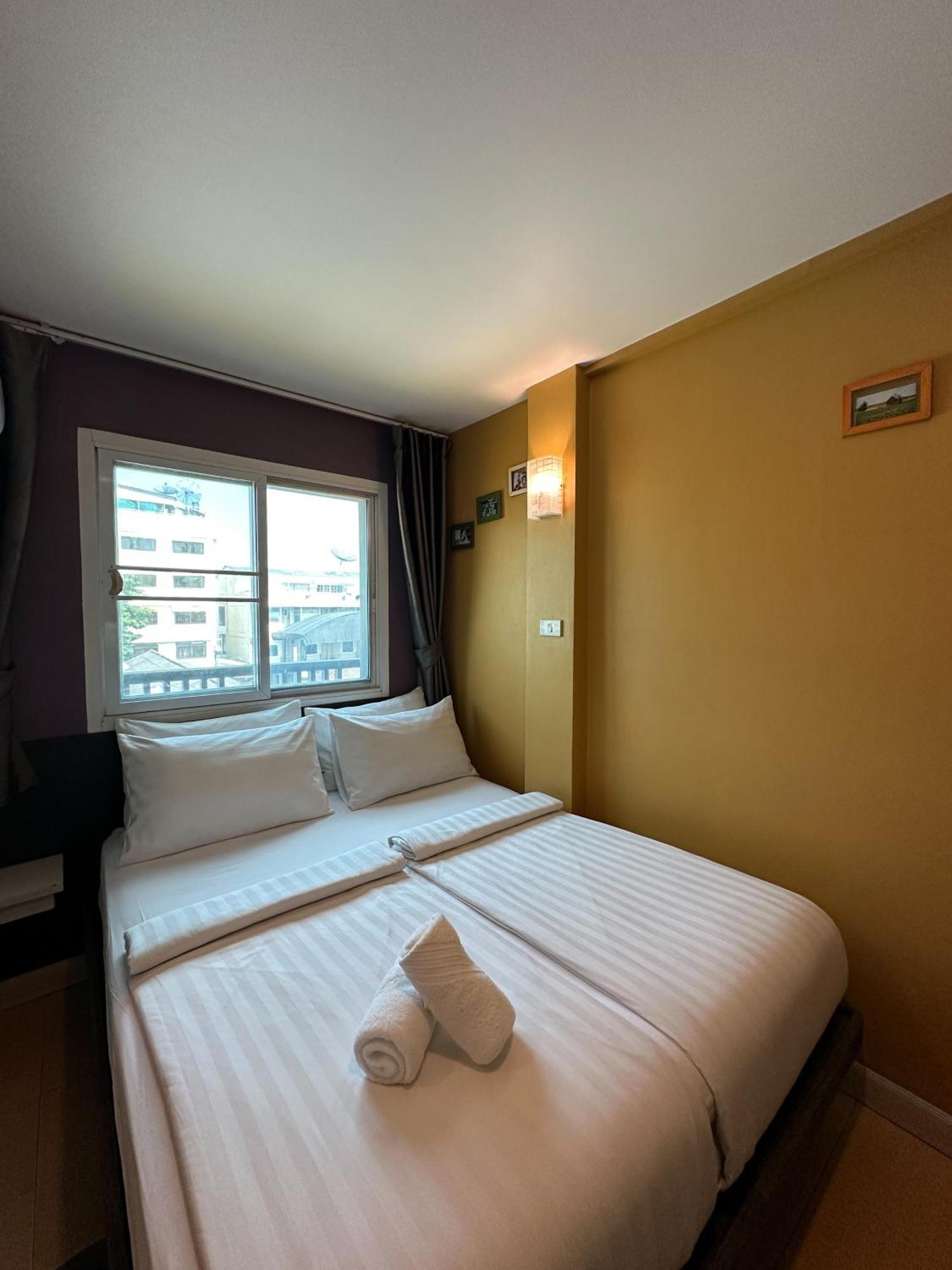 Bbhouse Phra Athit Hotel Bangkok Luaran gambar